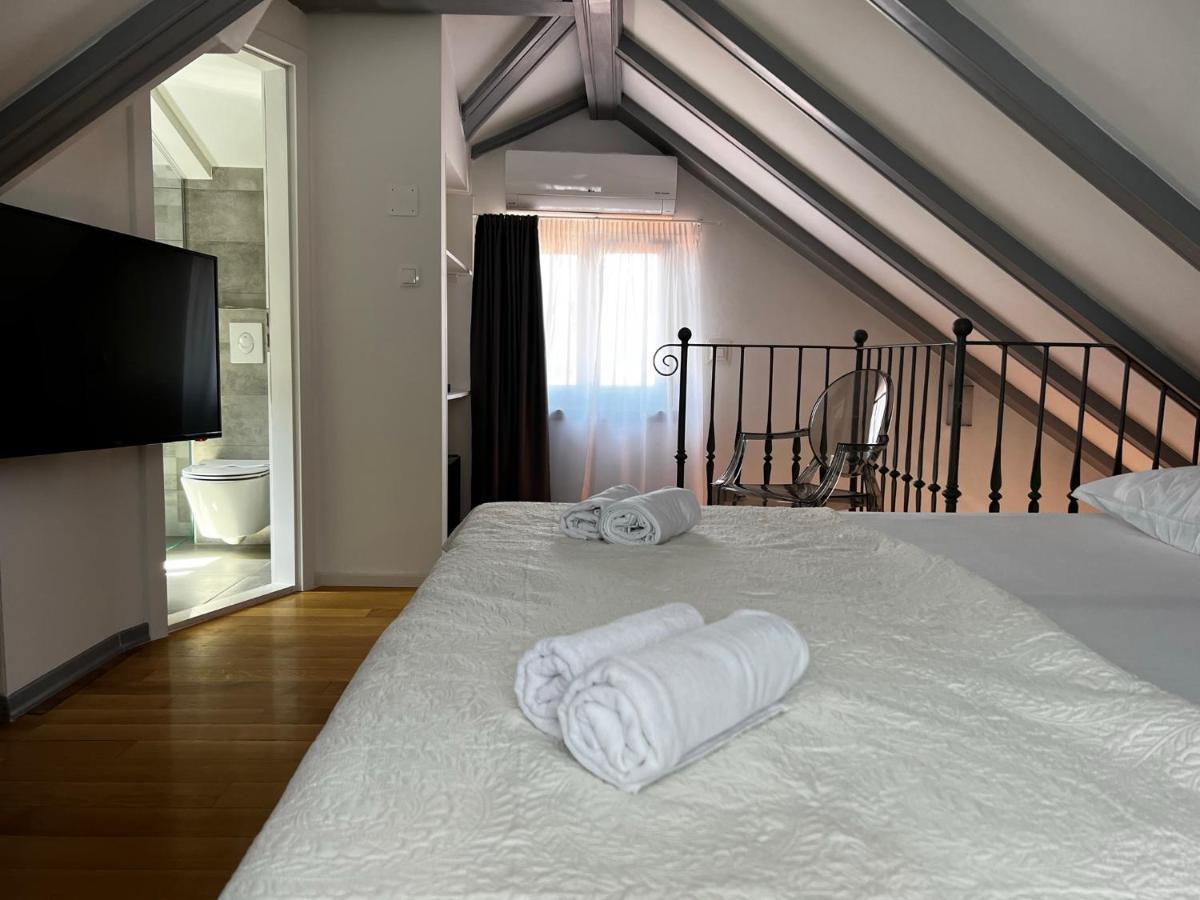 Gostinjska kuća Tri Lava Luxury Living 4*