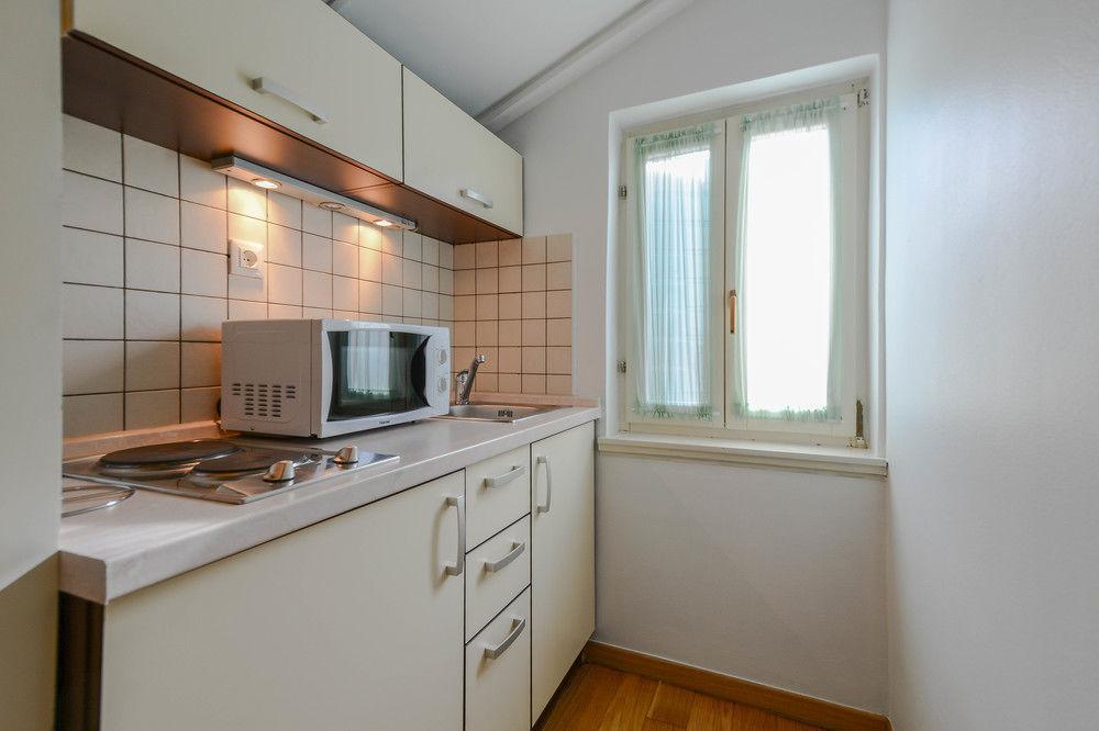 Tri Lava Luxury Living Split