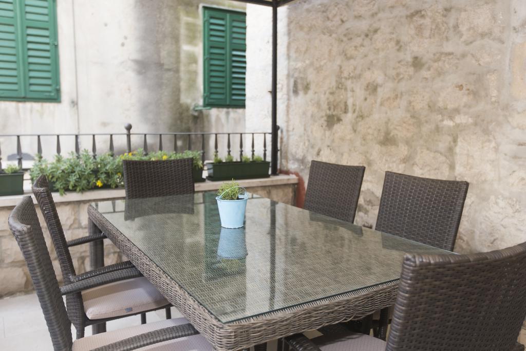 Gostinjska kuća Tri Lava Luxury Living